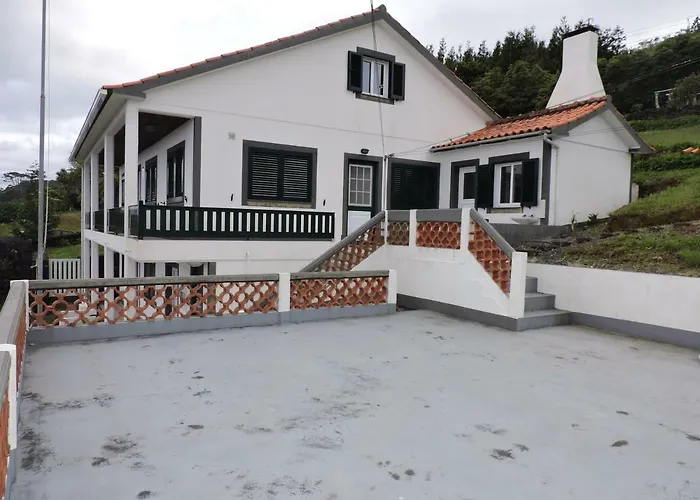 Ninho Do Milhafre Ferienhaus São Roque do Pico